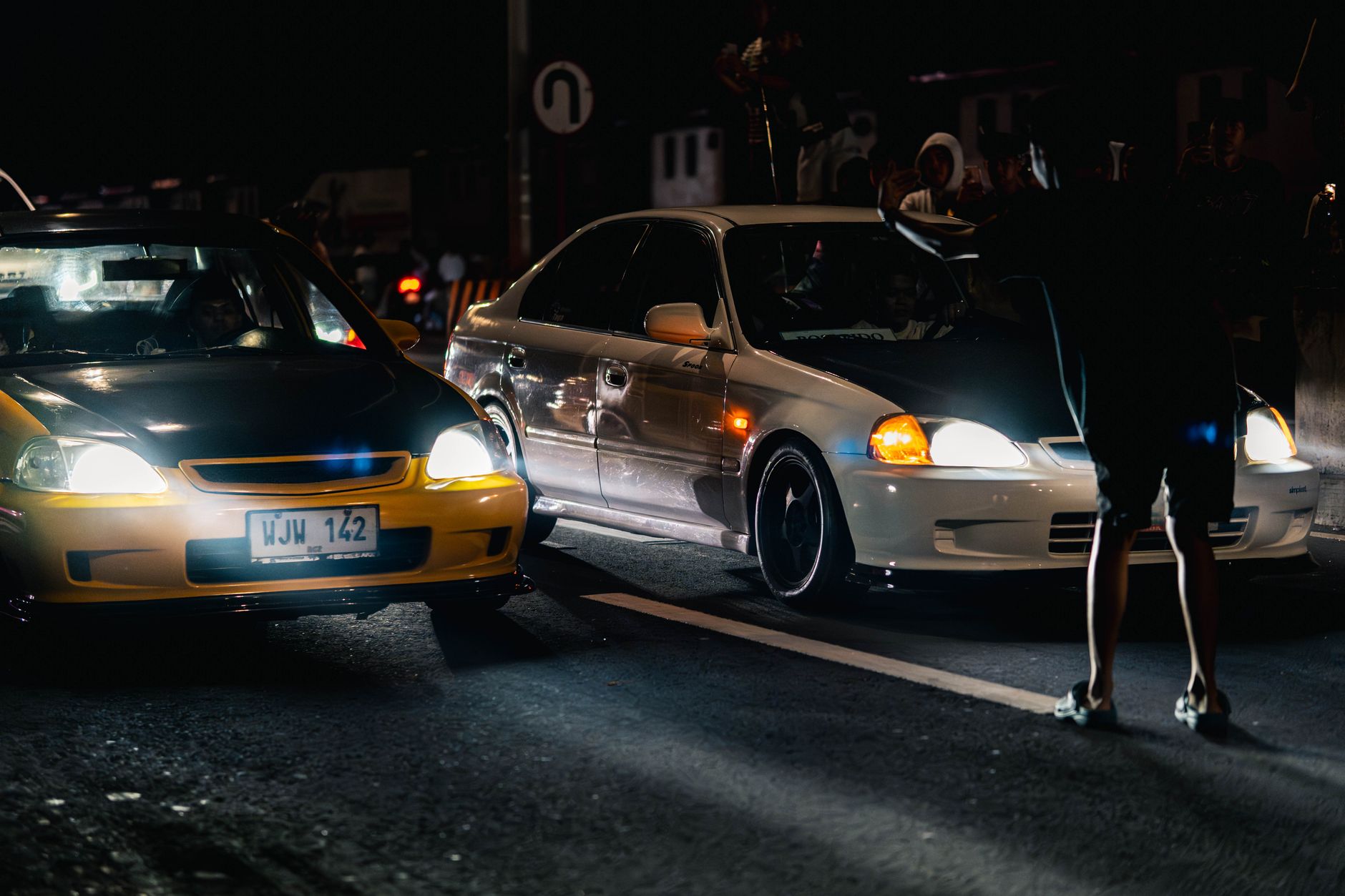 Bystanders Lift Car: What’s the Right Way to Help?